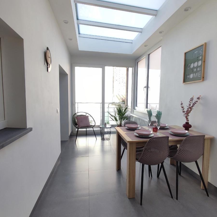 Apartment Villa Ksenija Остенде Экстерьер фото